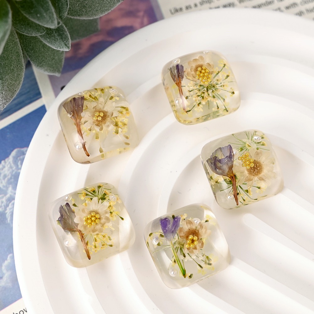 クリアドライフラワードーム樹脂ボタンカボション 10 個売春 - Dried Flower Bulk のレビューと価格
